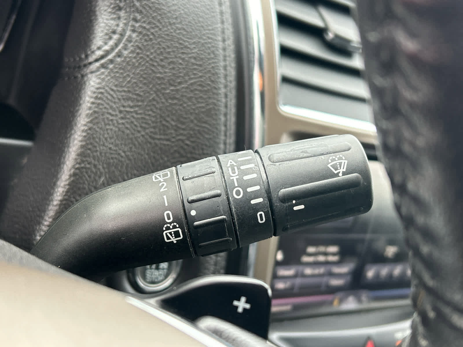 Used 2014 Lincoln MKX w/ Equipment Group 102A image 25