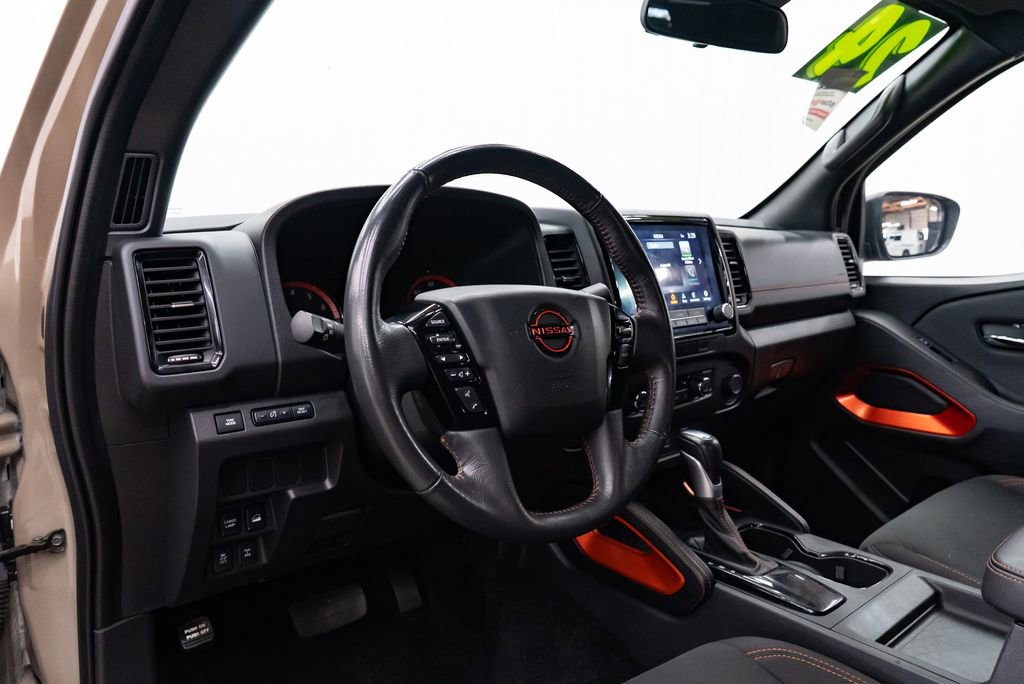 Used 2024 Nissan Frontier PRO-4X image 22