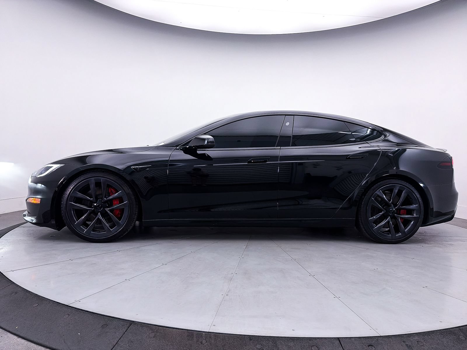 Used 2023 Tesla Model S AWD/4WD image 36