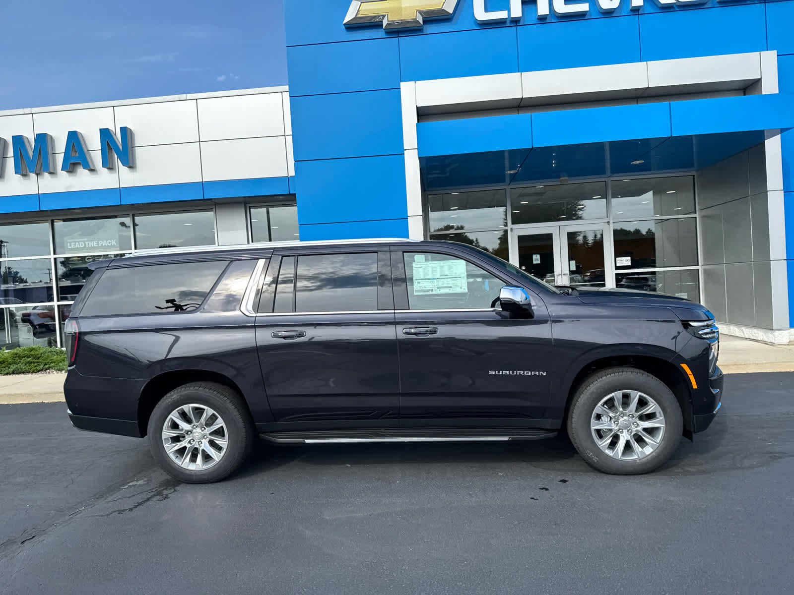 New 2026 Chevrolet Suburban Premier w/ Sun And Tow Package AWD/4WD image 3