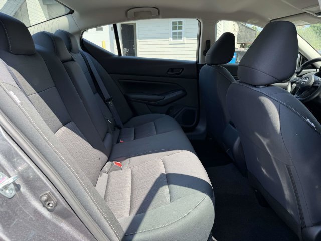 Used 2025 Nissan Altima 2.5 S FWD image 13