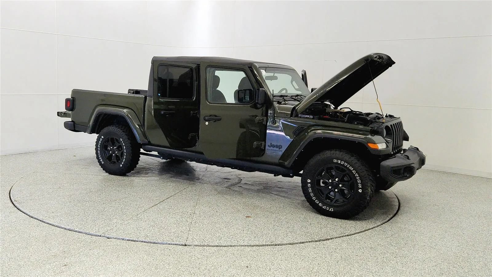 Used 2022 Jeep Gladiator Sport AWD/4WD image 10