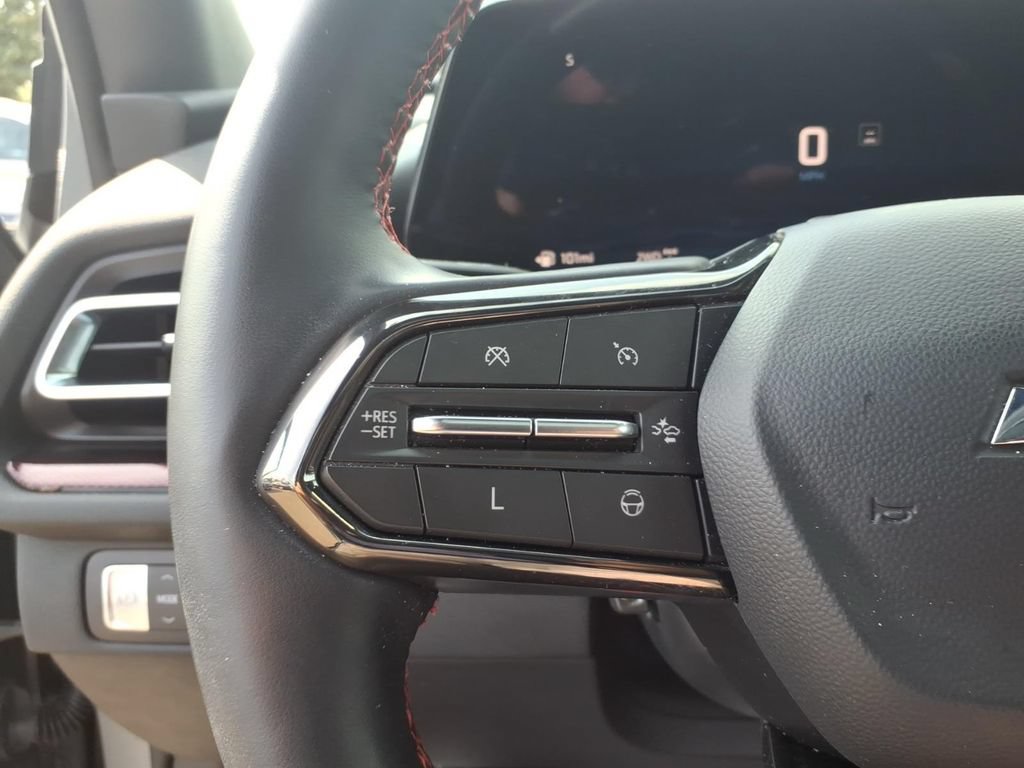 Used 2024 Chevrolet Traverse RS w/ LPO, Floor Liner Package AWD/4WD image 16