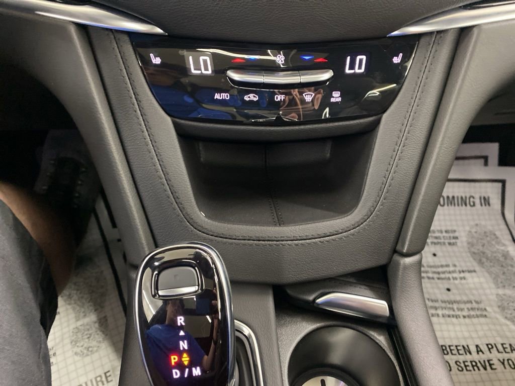 New 2025 Cadillac XT6 Luxury image 49