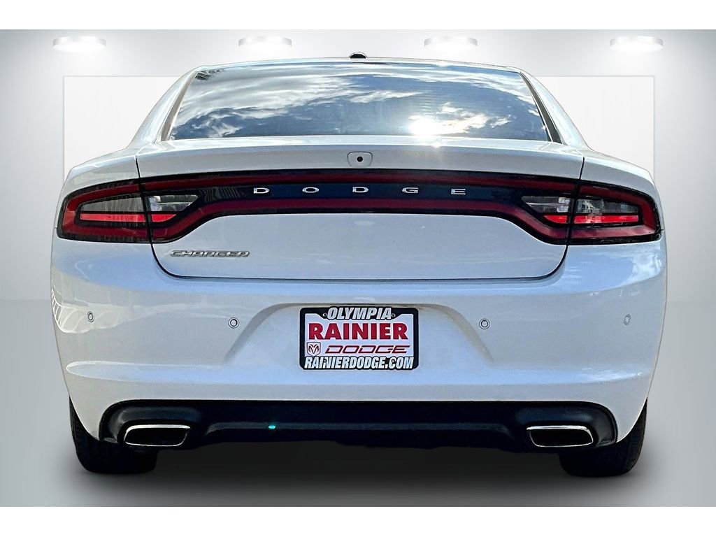 Used 2020 Dodge Charger SXT w/ Leather Interior Group RWD image 4