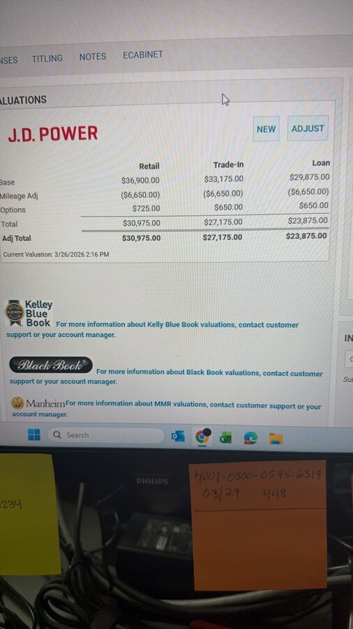 Used 2016 GMC Yukon XL Denali w/ Open Road Package image 36