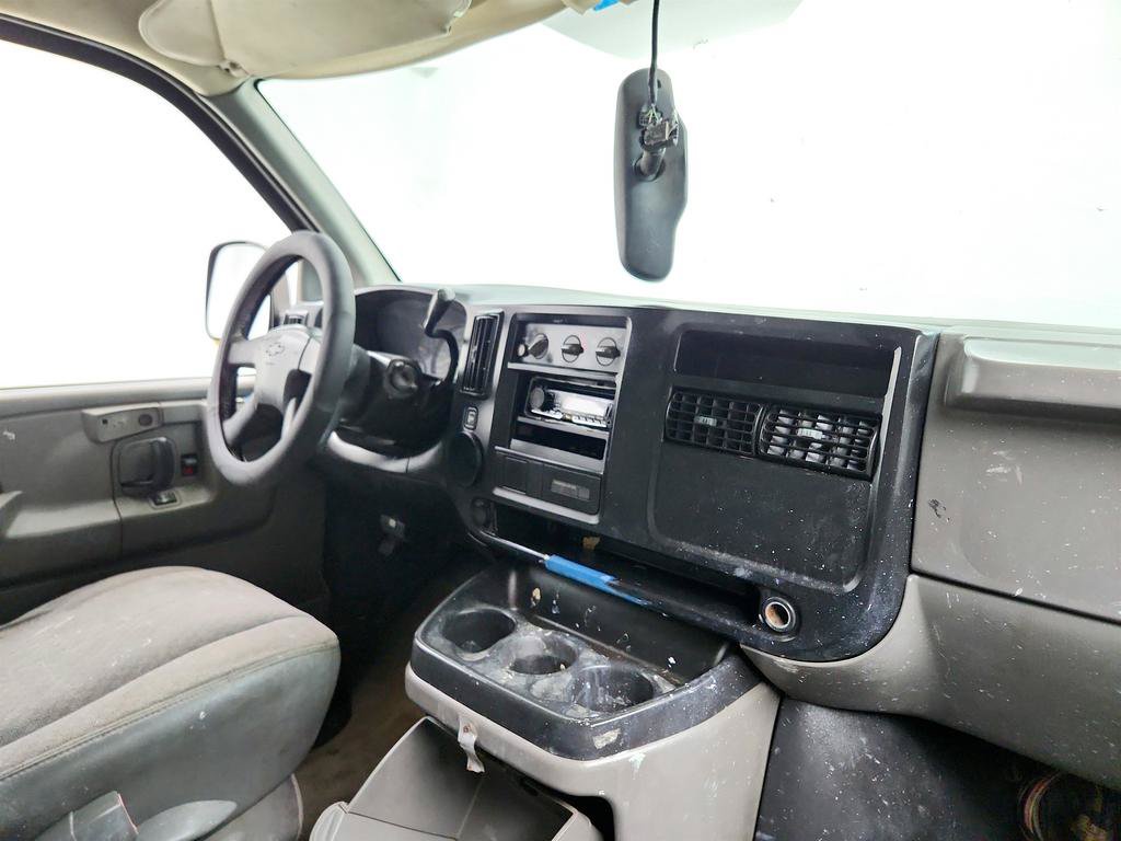 Used 2007 Chevrolet Express 1500 AWD Passenger w/ LT Preferred Equipment Group image 20