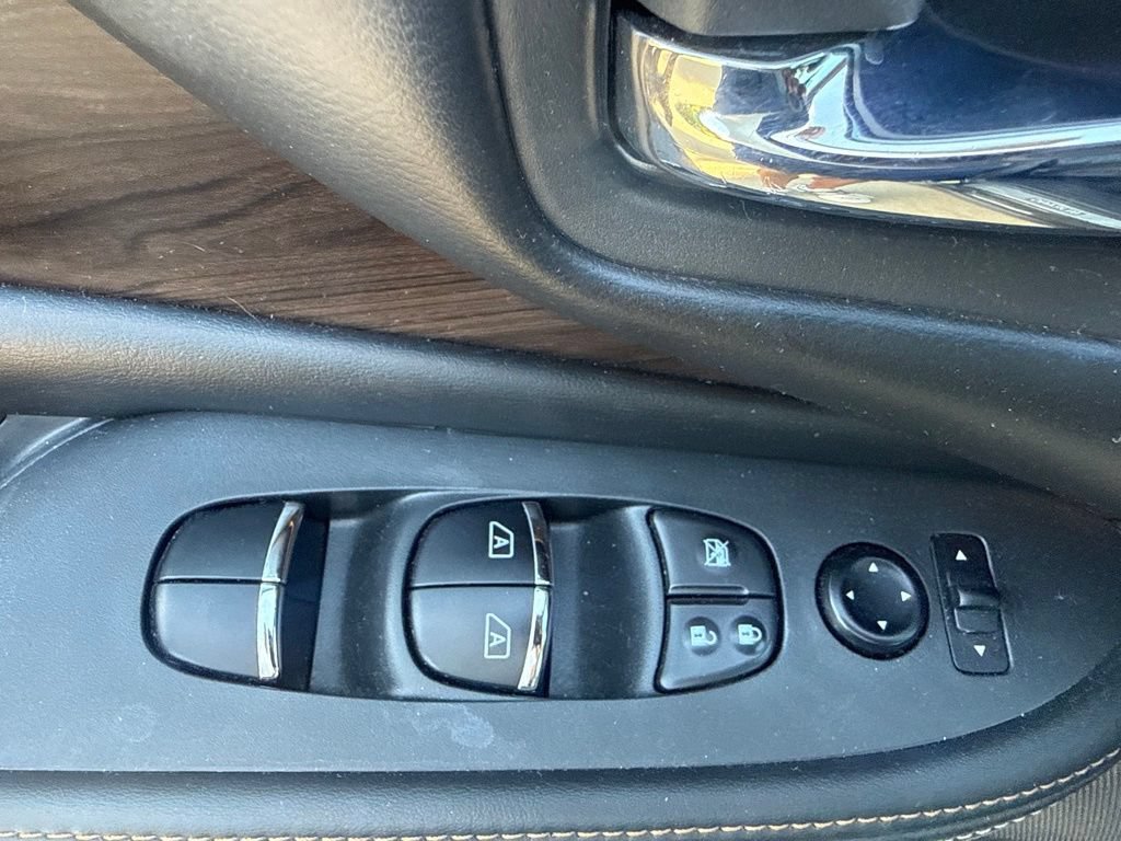 Certified 2021 Nissan Murano Platinum w/ Cargo Package FWD image 19