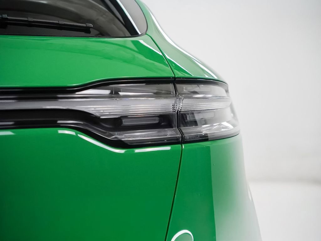 Certified 2026 Porsche Macan GTS image 12