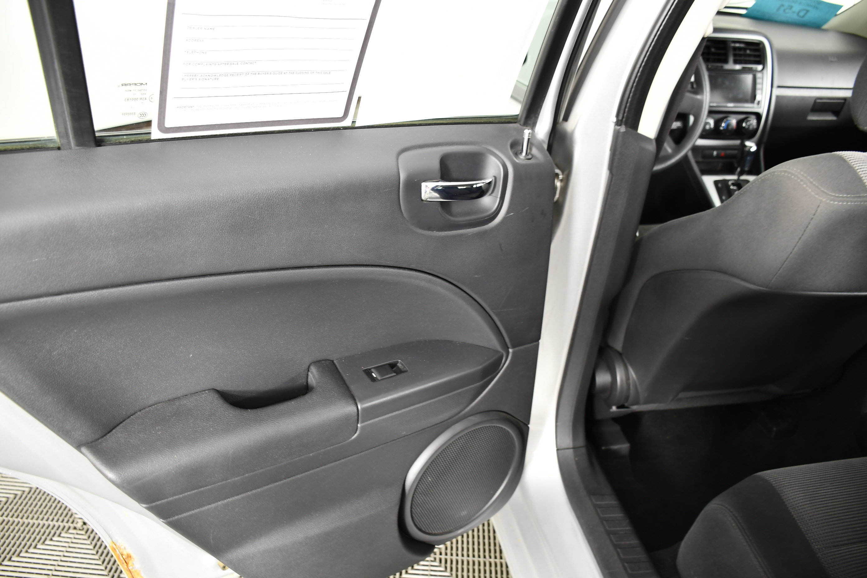 Used 2011 Dodge Caliber Mainstreet FWD image 36