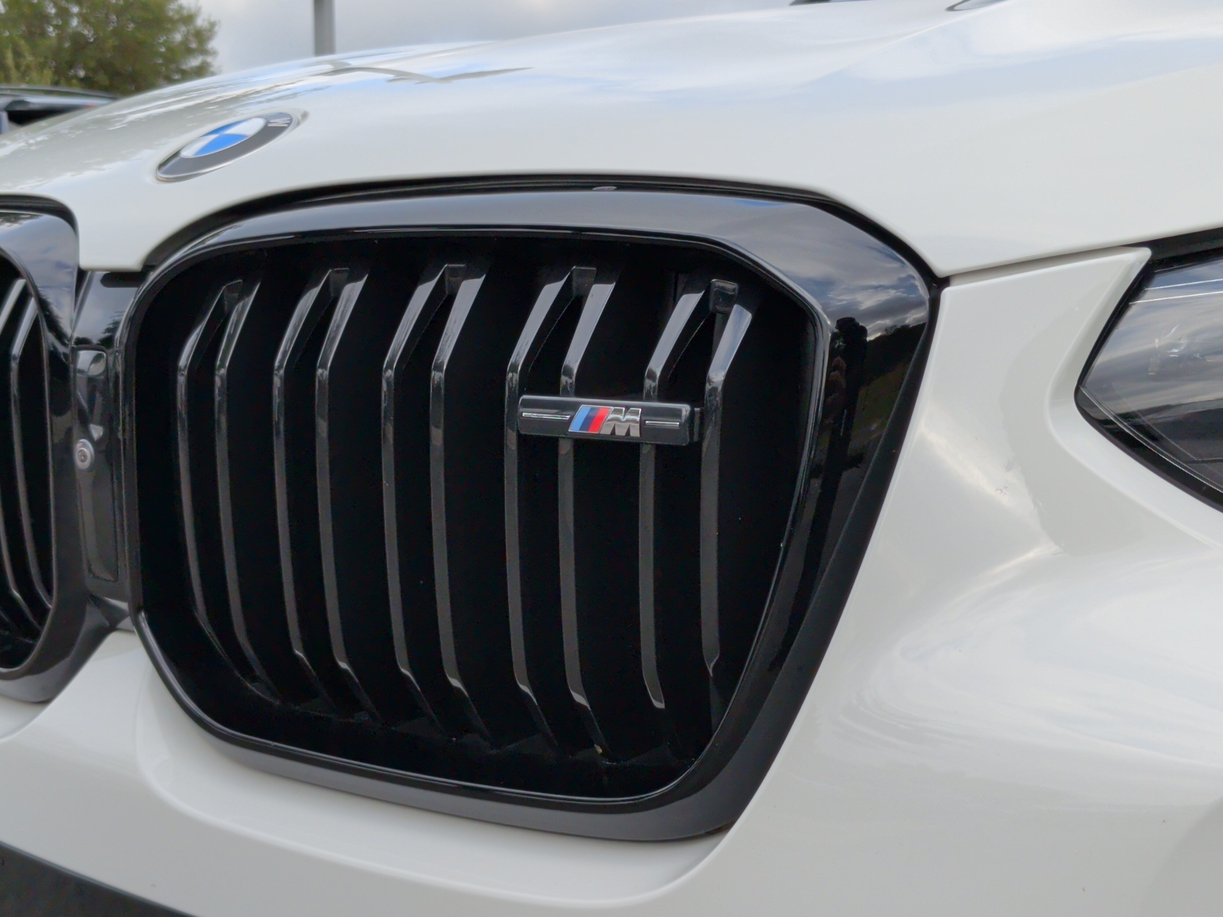 Used 2022 BMW X4 xDrive30i AWD/4WD image 13