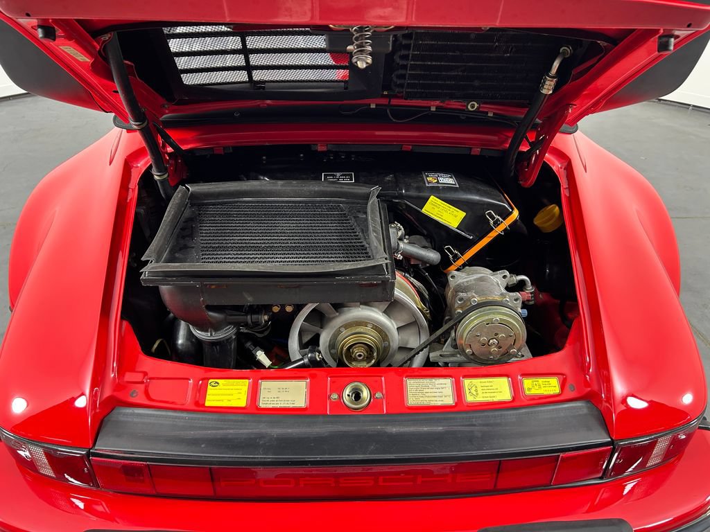 Used 1987 Porsche 911 Carrera RWD image 30