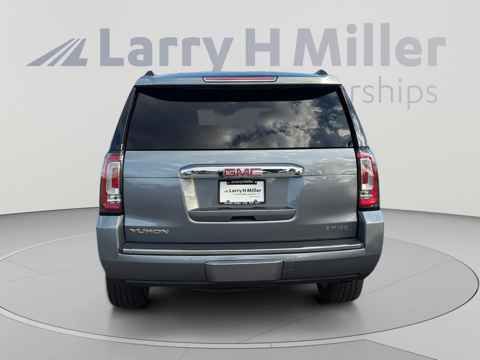 Used 2019 GMC Yukon Denali w/ Denali Ultimate Package AWD/4WD image 5