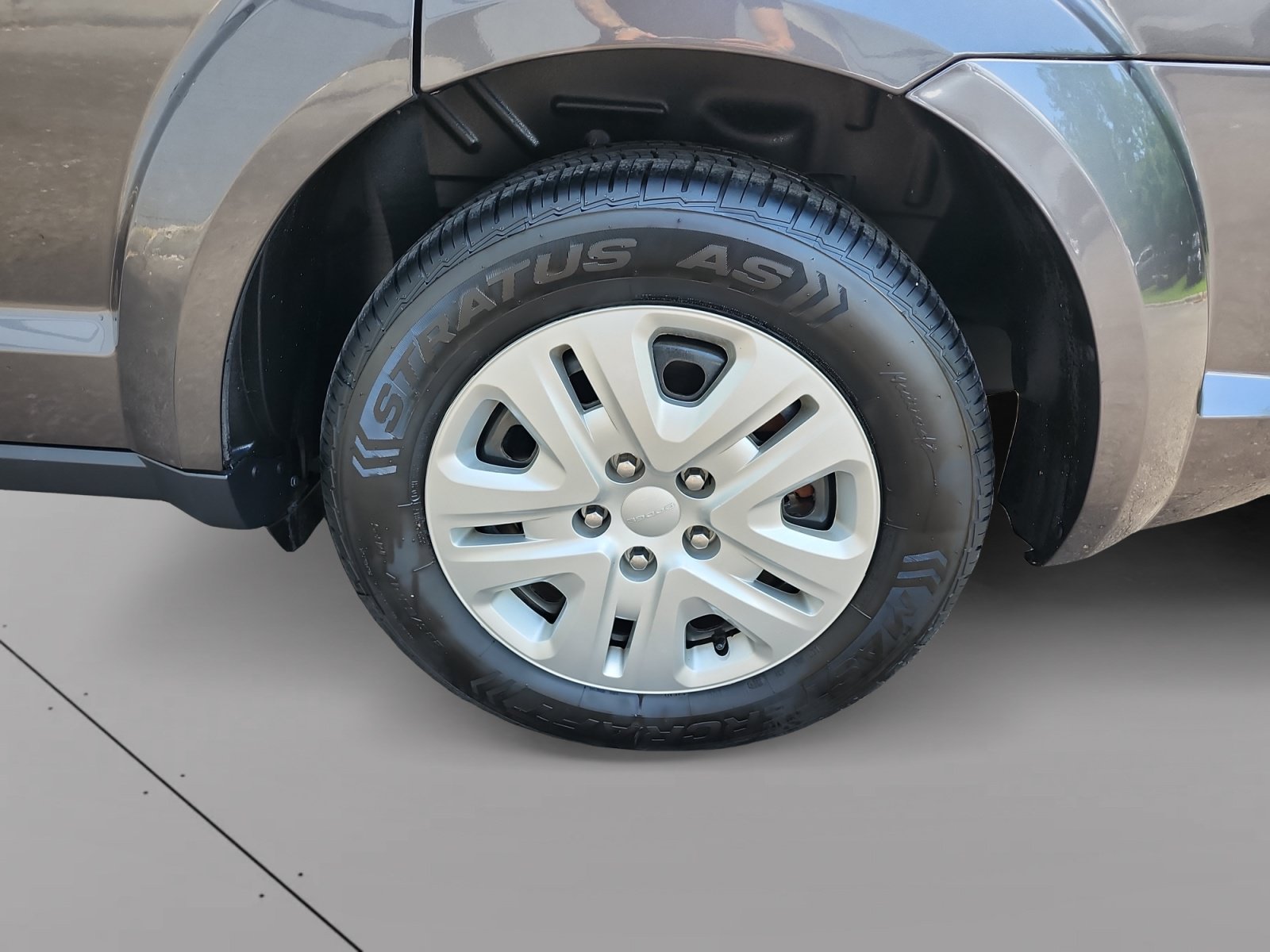 Used 2019 Dodge Journey SE FWD image 15