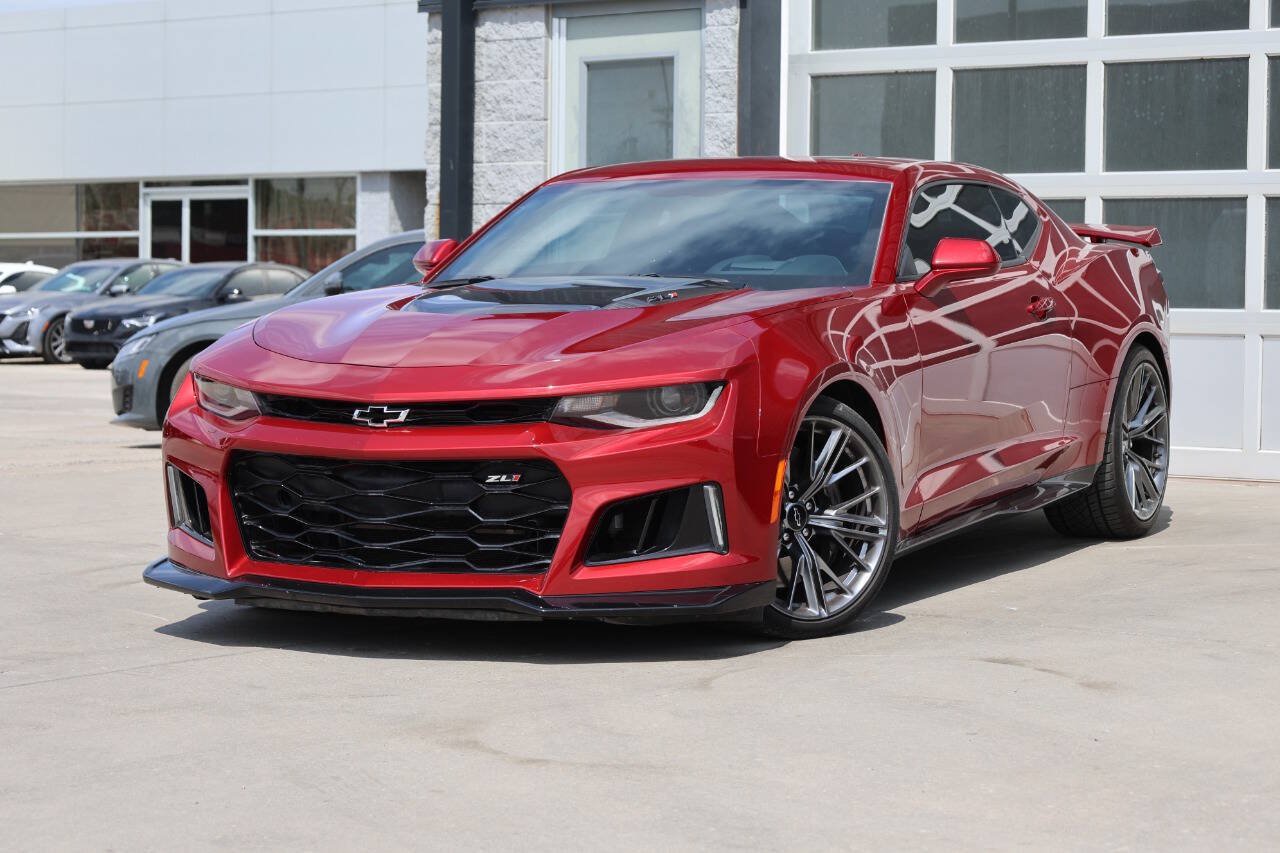 Used 2022 Chevrolet Camaro ZL1 RWD image 3