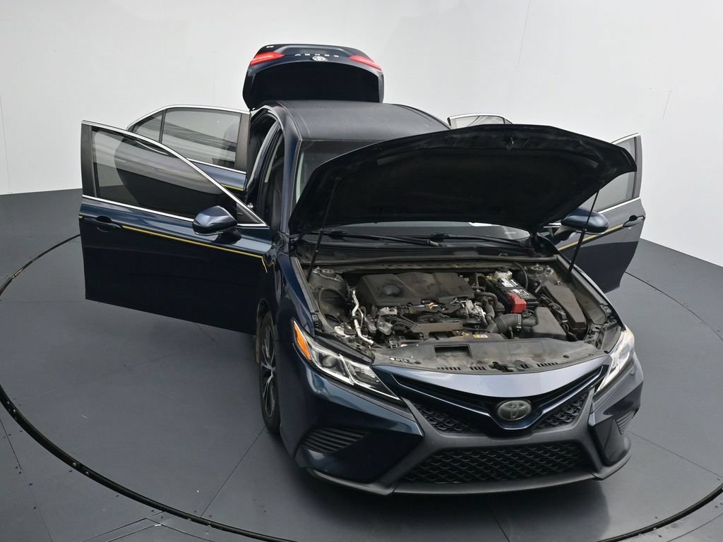 Used 2018 Toyota Camry SE w/ Convenience Package FWD image 25