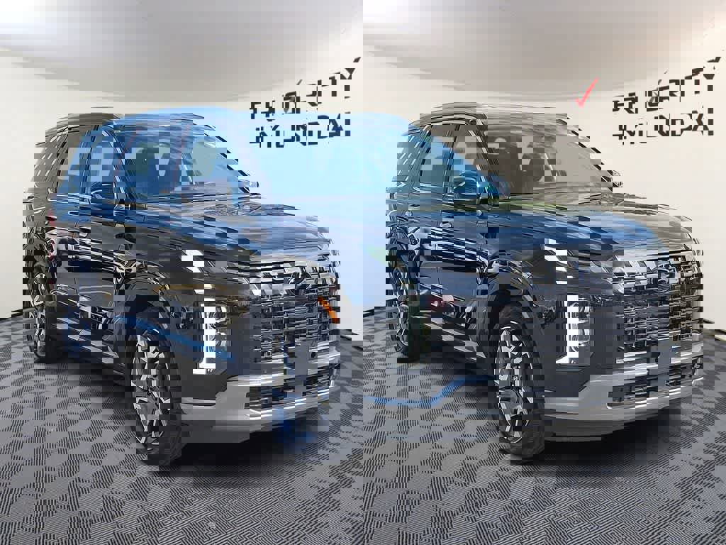 Used 2024 Hyundai Palisade Limited image 3