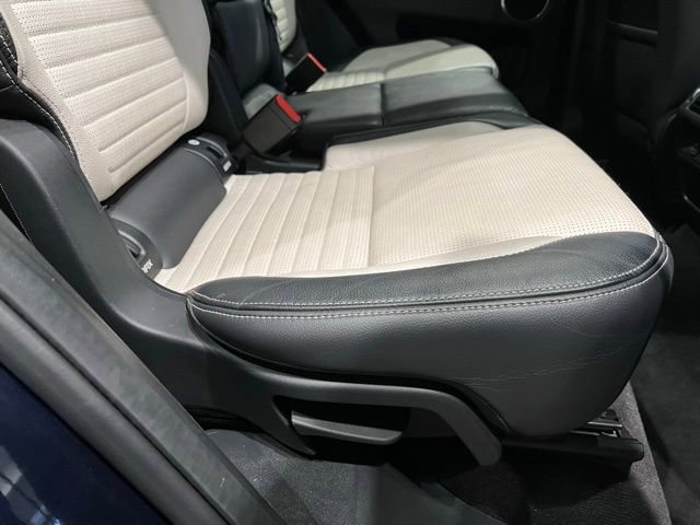 Used 2022 Land Rover Discovery Sport S R-Dynamic image 48