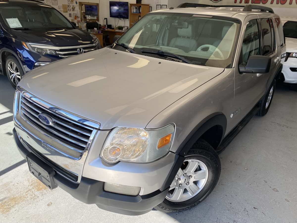 Used 2007 Ford Explorer XLT RWD image 9