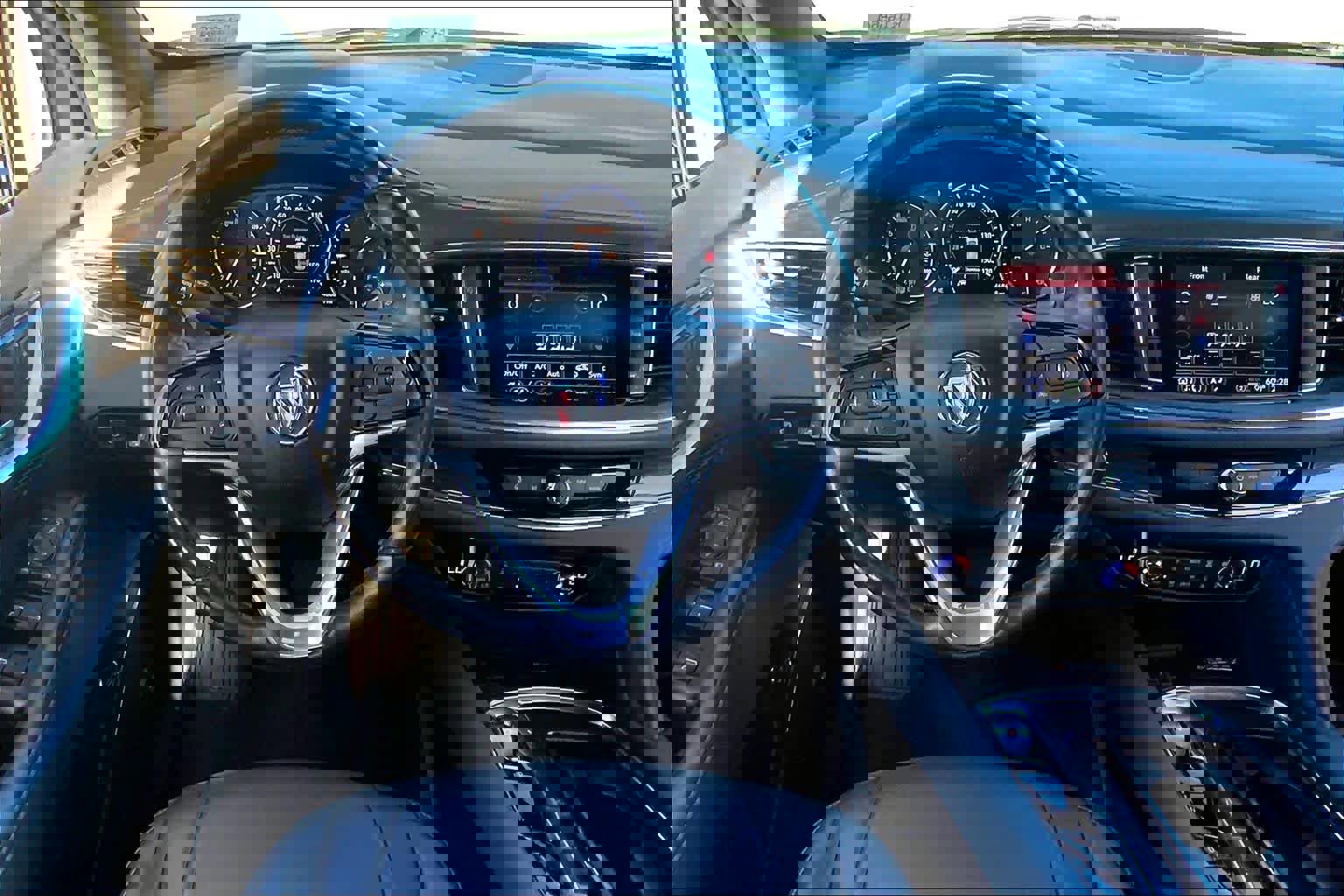 Used 2024 Buick Enclave Premium image 10