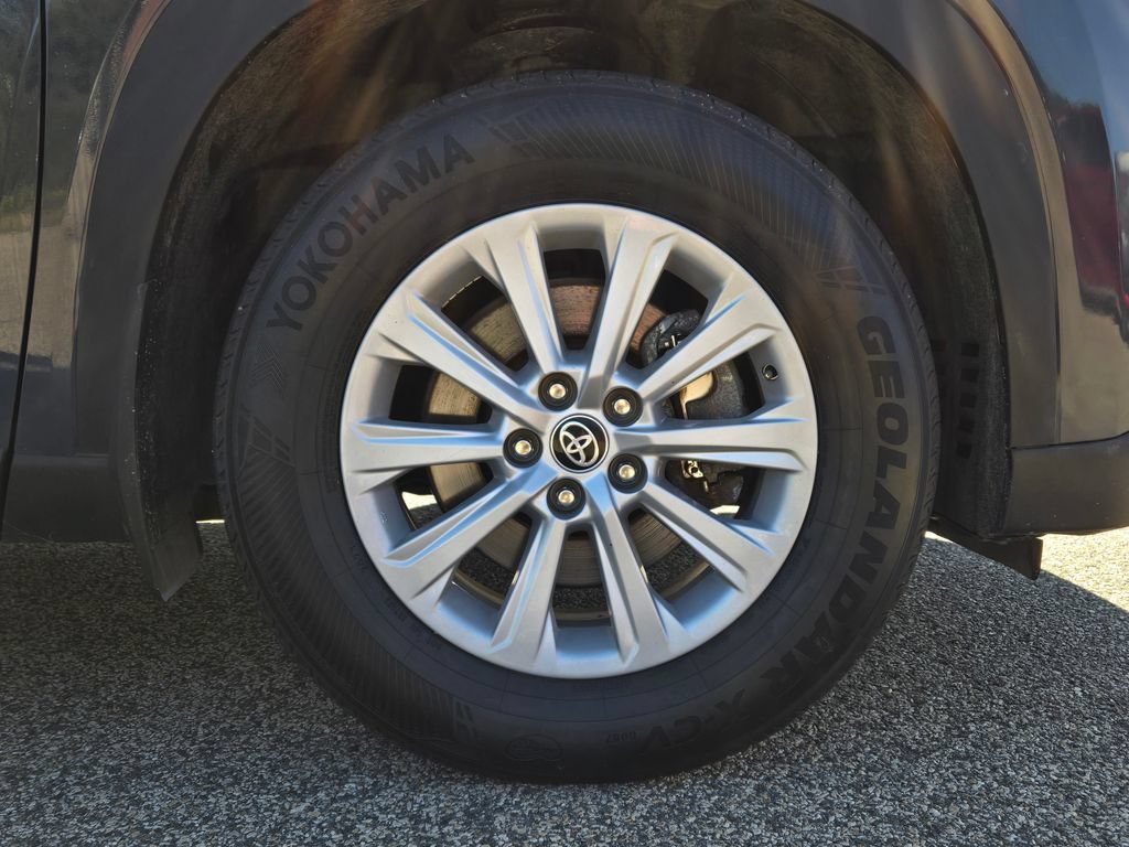 Used 2024 Toyota Grand Highlander AWD image 10