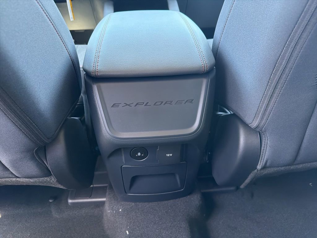 New 2026 Ford Explorer Active AWD/4WD image 17