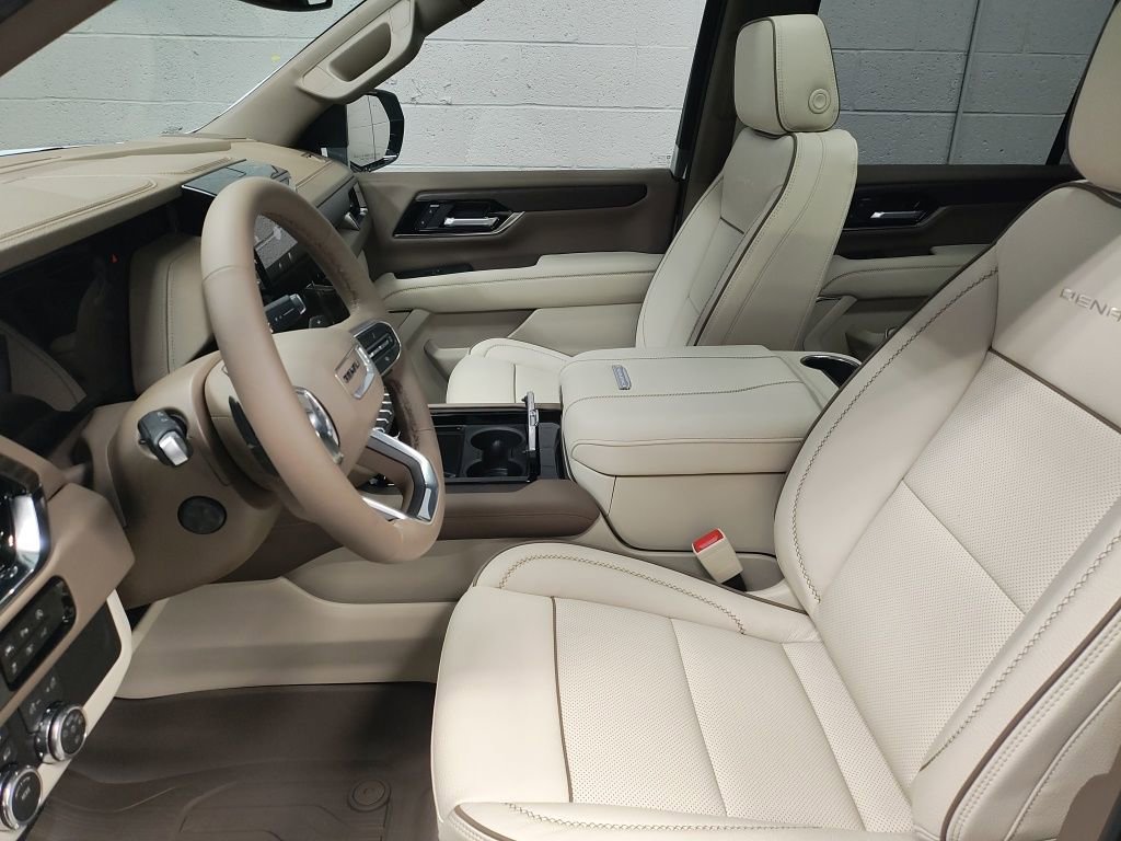 New 2026 GMC Yukon XL Denali w/ Sun & Power Step Package image 25