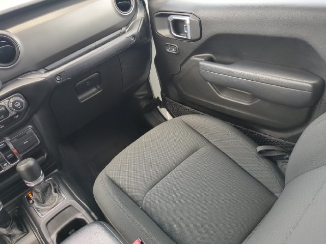 Used 2022 Jeep Gladiator Sport AWD/4WD image 19