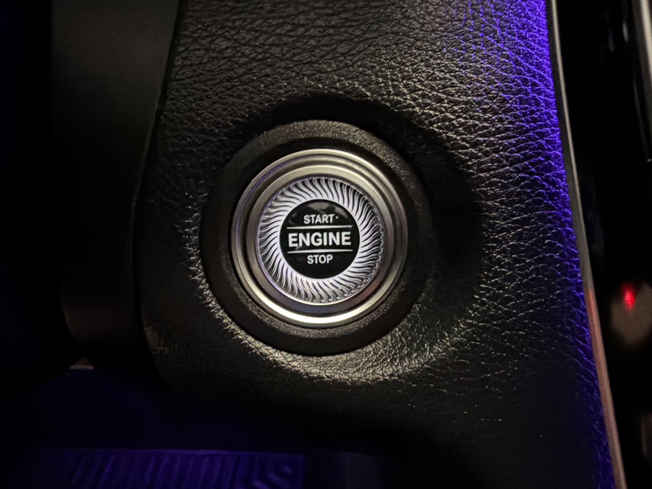 Certified 2020 Mercedes-Benz C 300 4MATIC Sedan image 24