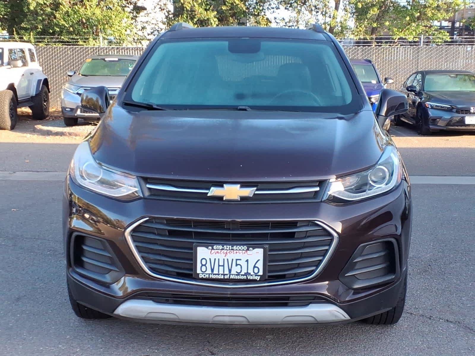 Used 2021 Chevrolet Trax LT AWD/4WD image 2