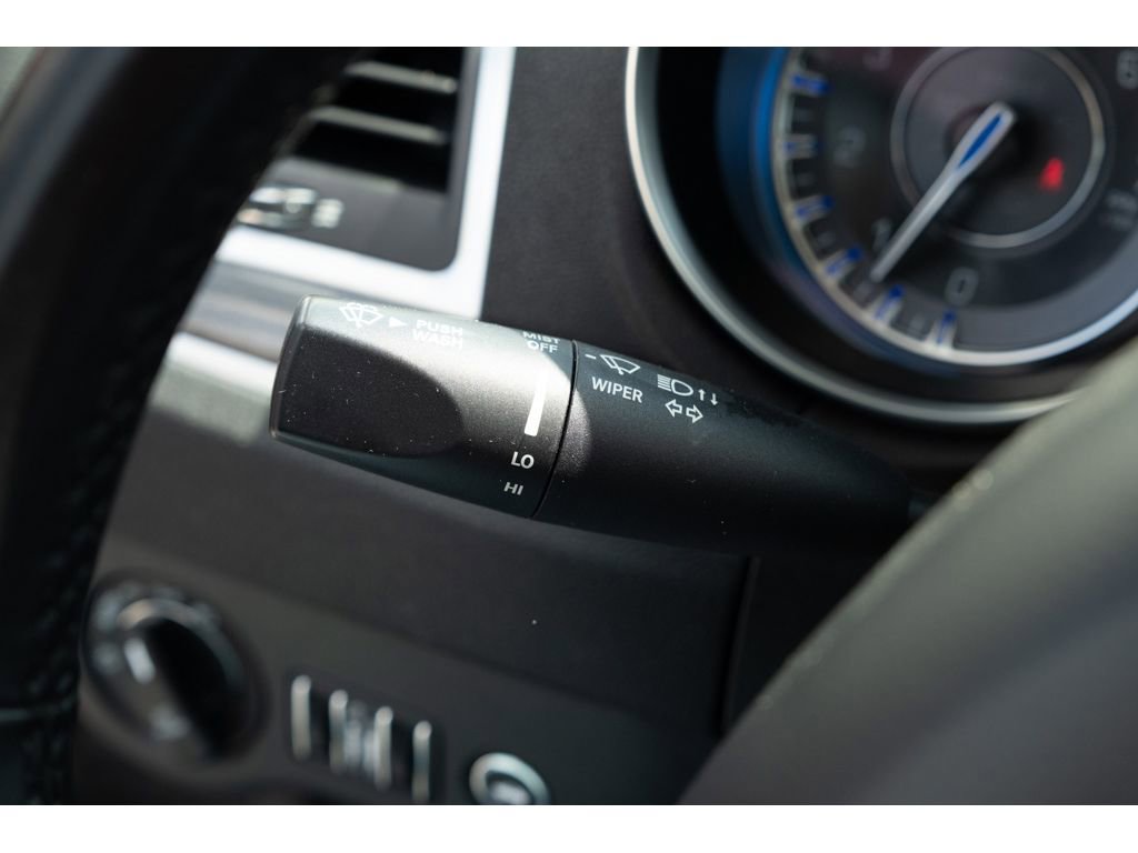 Used 2022 Chrysler 300 Touring L w/ Safetytec Plus Group image 20