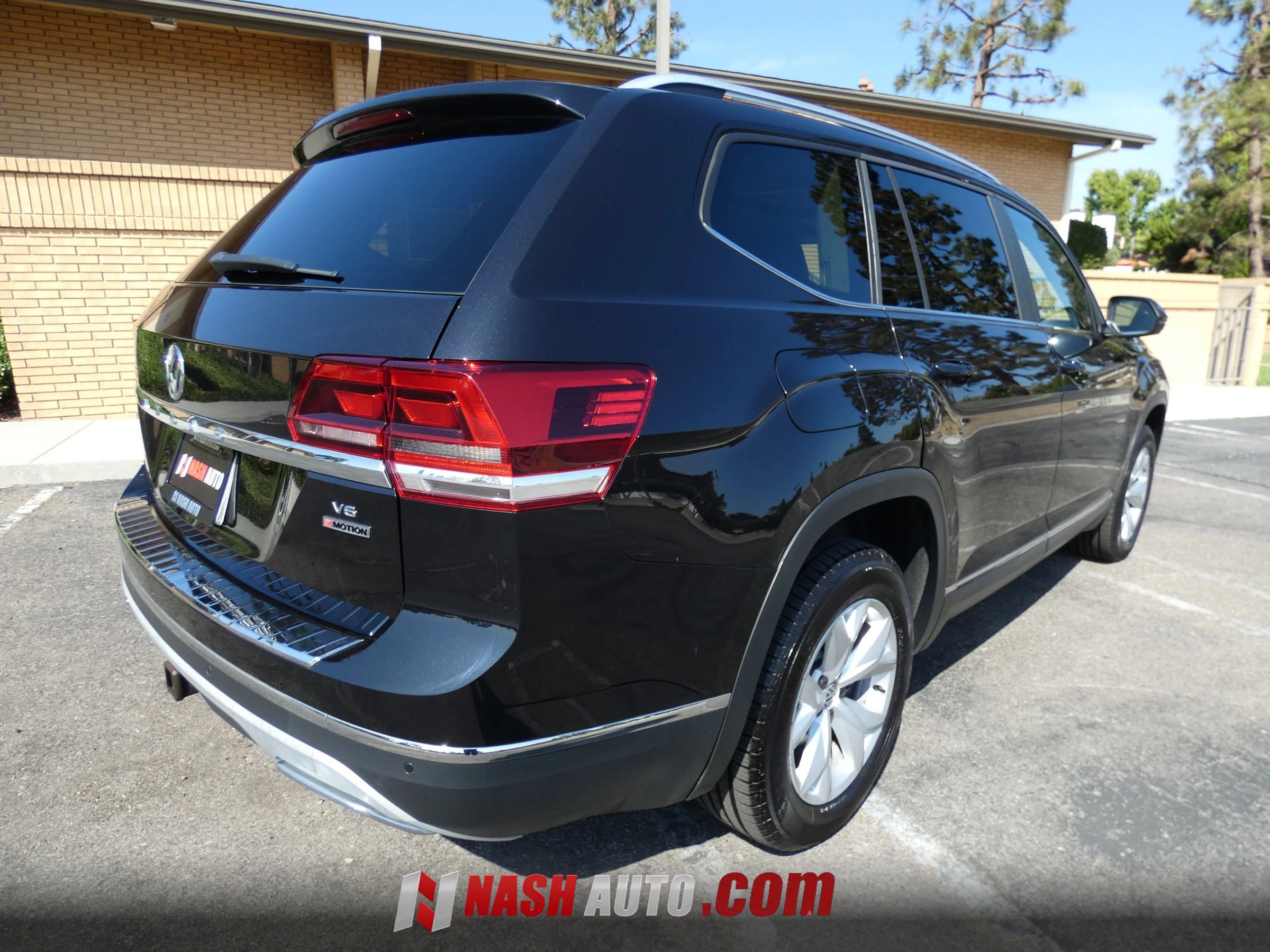 Used 2018 Volkswagen Atlas SEL AWD/4WD image 8