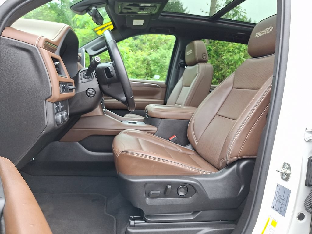Certified 2021 Chevrolet Suburban High Country AWD/4WD image 13