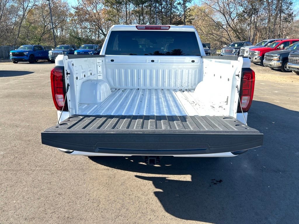 Used 2025 GMC Sierra 1500 Elevation image 14