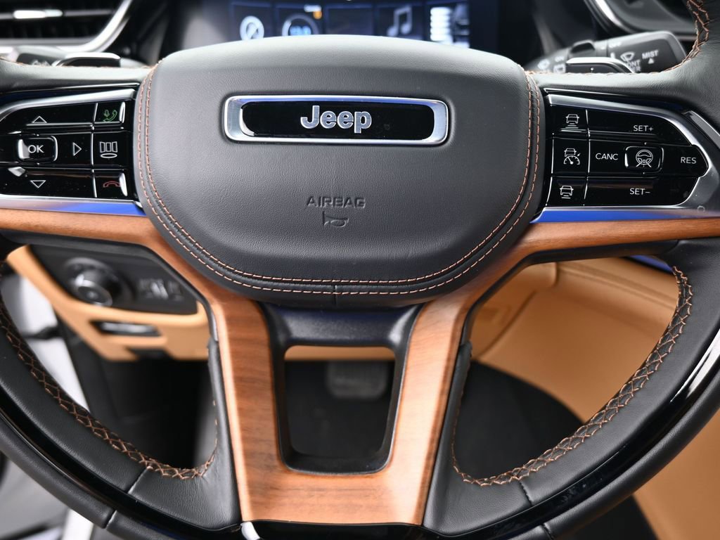 New 2025 Jeep Grand Cherokee Summit image 26