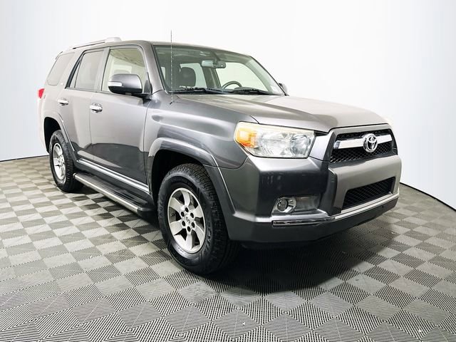 Used 2021 Nissan Titan SL w/ Moonroof Package image 1