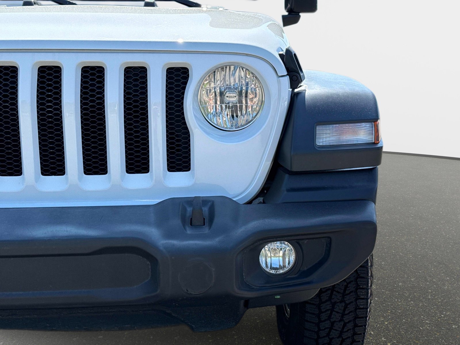 Used 2022 Jeep Wrangler Unlimited Sport AWD/4WD image 10