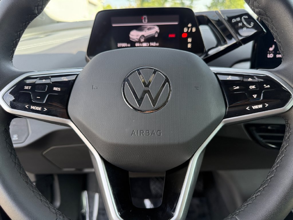 Used 2023 Volkswagen ID.4 Pro S AWD/4WD image 21