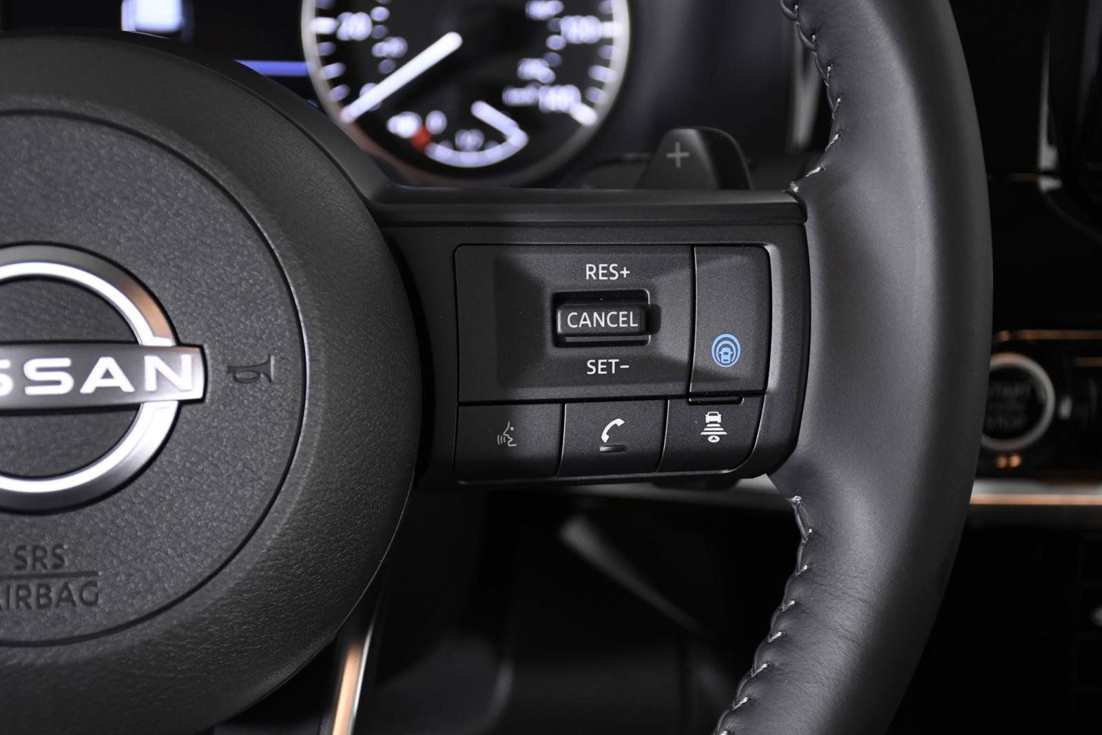 New 2024 Nissan Pathfinder SV w/ SV Premium Package image 15