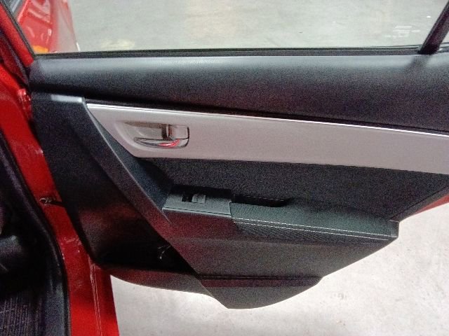 Used 2019 Toyota Corolla LE w/ Carpet Mat Package (TMS) FWD image 20
