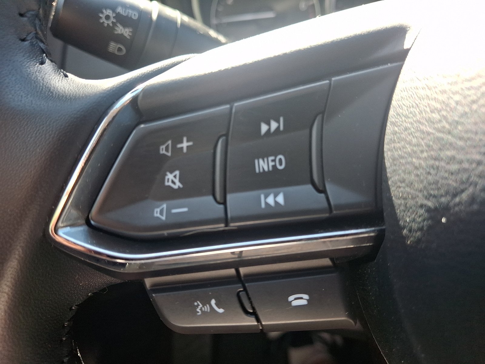 Used 2023 MAZDA CX-9 Touring Plus AWD/4WD image 21