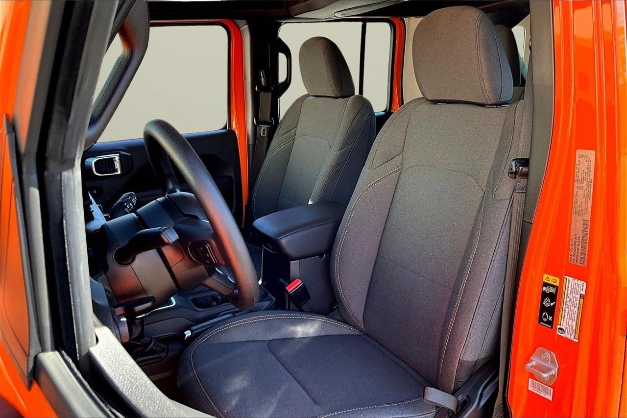 Certified 2025 Jeep Wrangler Sport image 19
