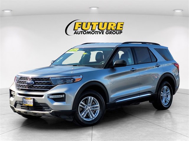 Used 2023 Ford Explorer XLT w/ Equipment Group 202A image 11