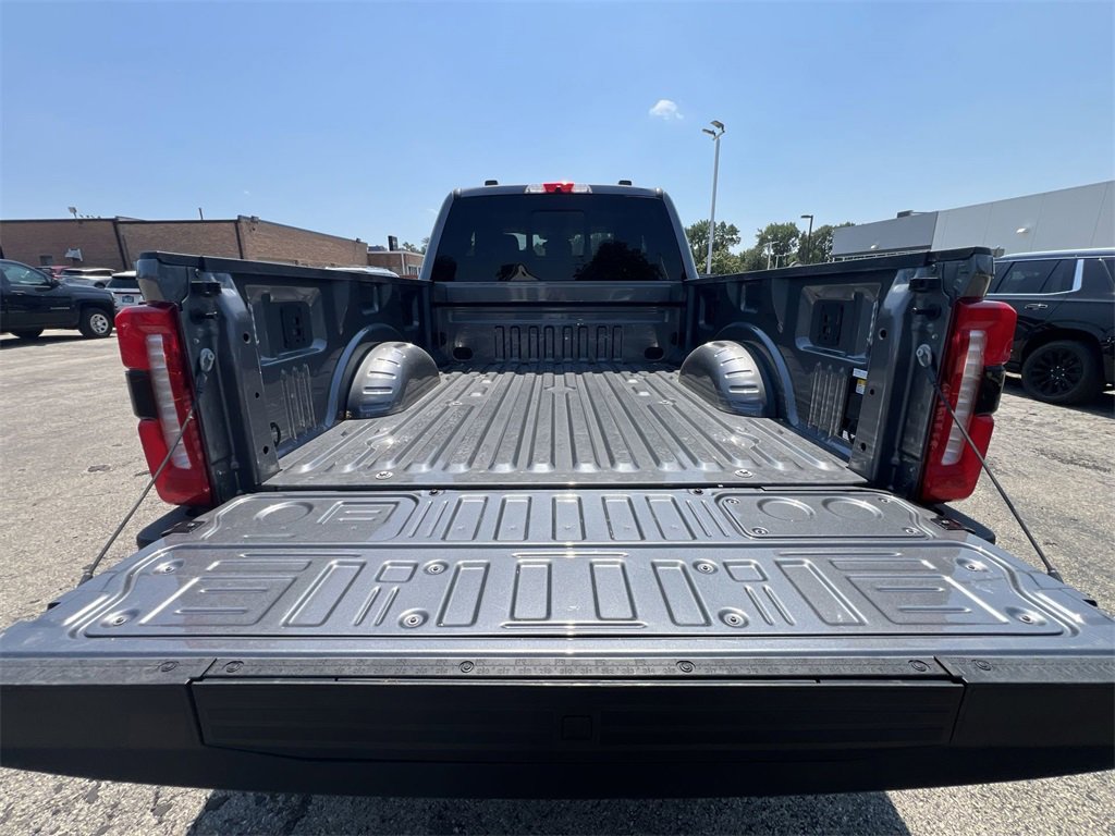 Used 2024 Ford F350 Lariat w/ Sport Appearance Package image 26
