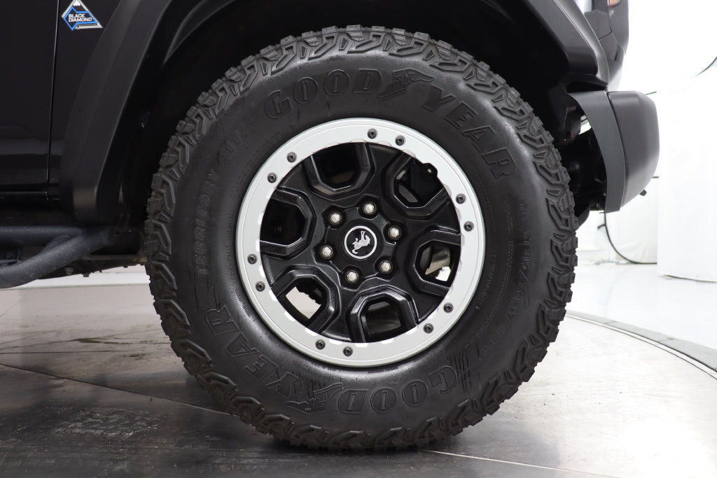 Used 2023 Ford Bronco Black Diamond w/ Sasquatch Package AWD/4WD image 37