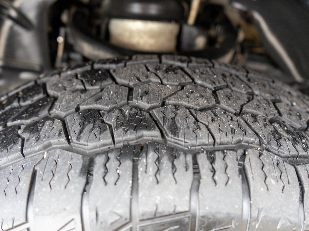 Used 2020 RAM 1500 Limited image 34