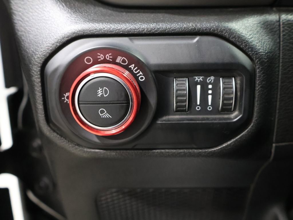 Used 2021 Jeep Gladiator Willys image 31