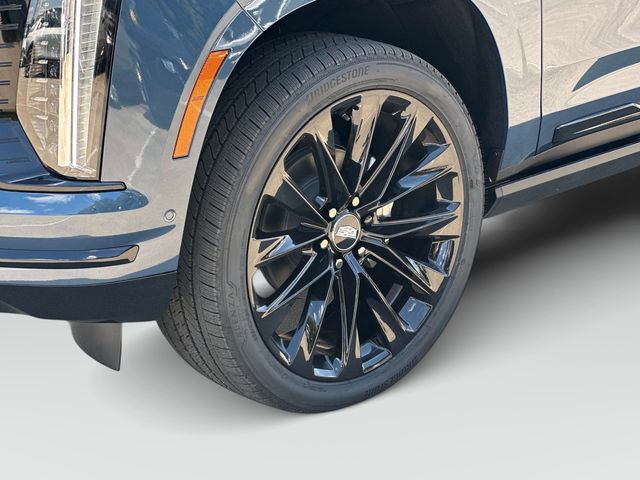 Used 2026 Cadillac Escalade Platinum Sport w/ LPO, ONYX Package AWD/4WD image 17