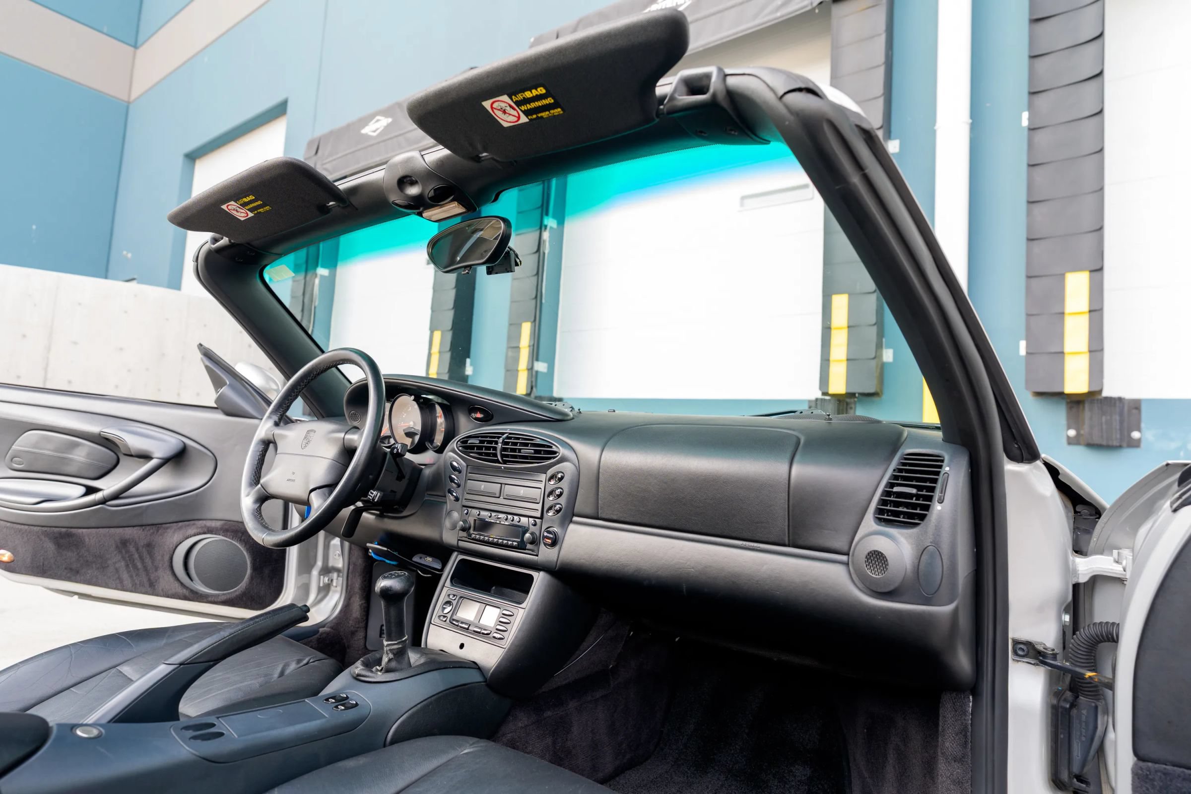 Used 1999 Porsche Boxster RWD image 42