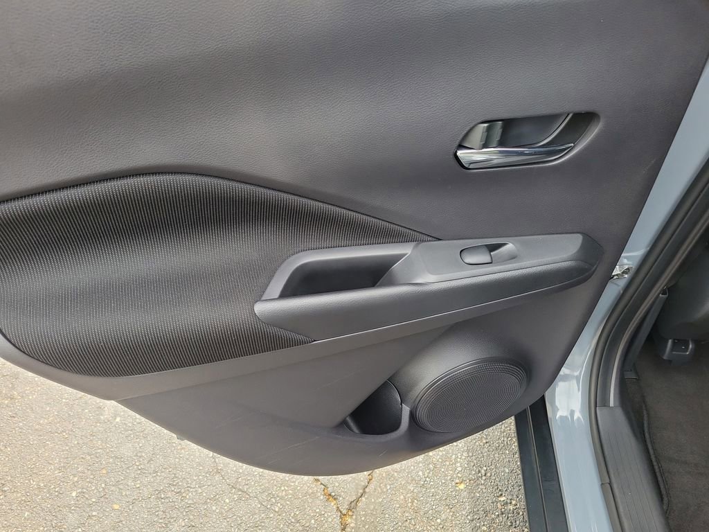 Used 2023 Nissan Kicks SV FWD image 16